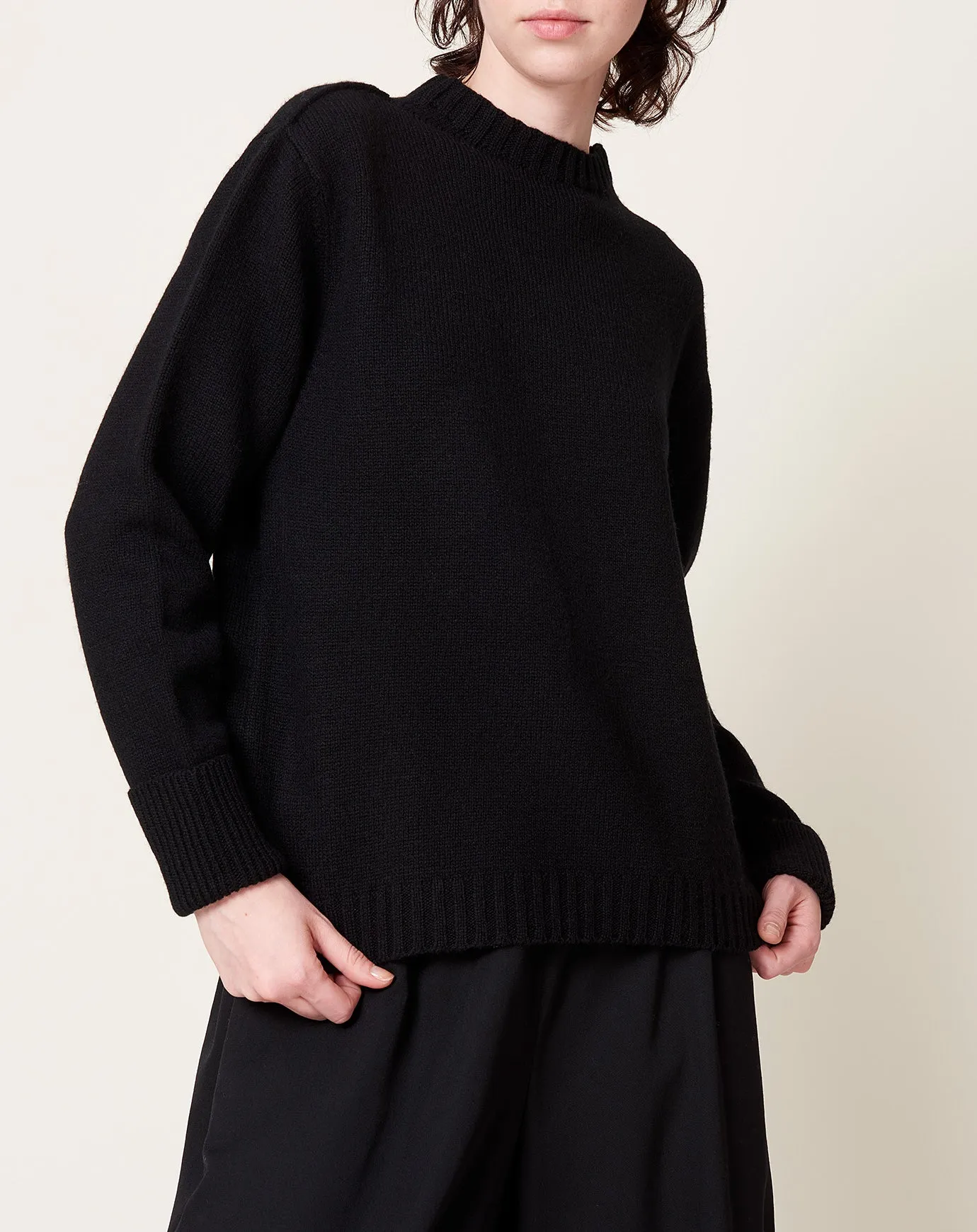 Glover Boat Neck Fisherman Sweater in Black